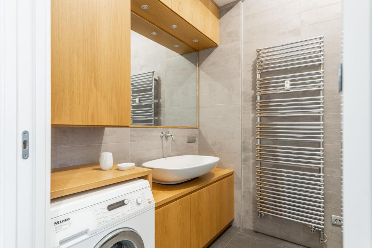 Ferienwohnung Easylife - Elegante Dimora Due Passi Dal Duomo Mailand Exterior foto