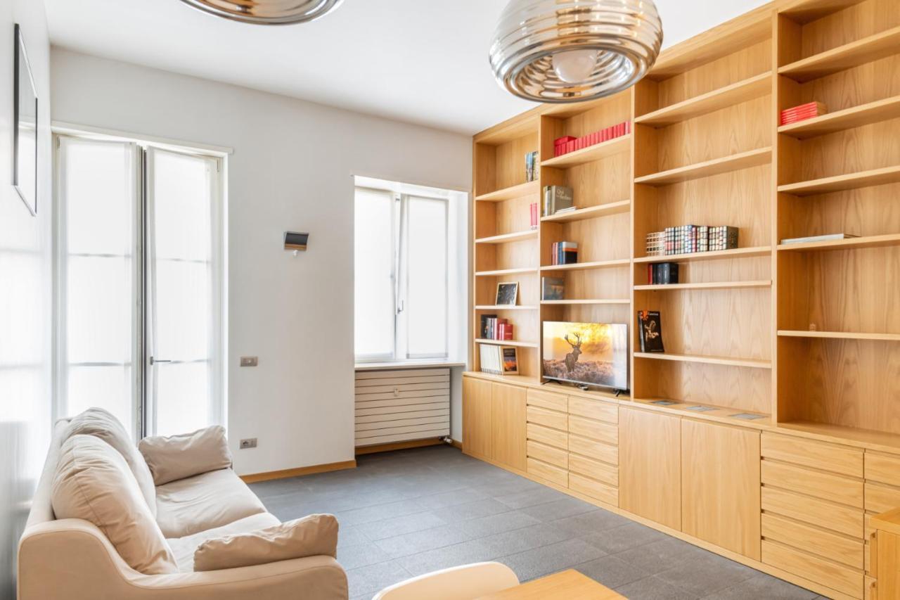 Ferienwohnung Easylife - Elegante Dimora Due Passi Dal Duomo Mailand Exterior foto
